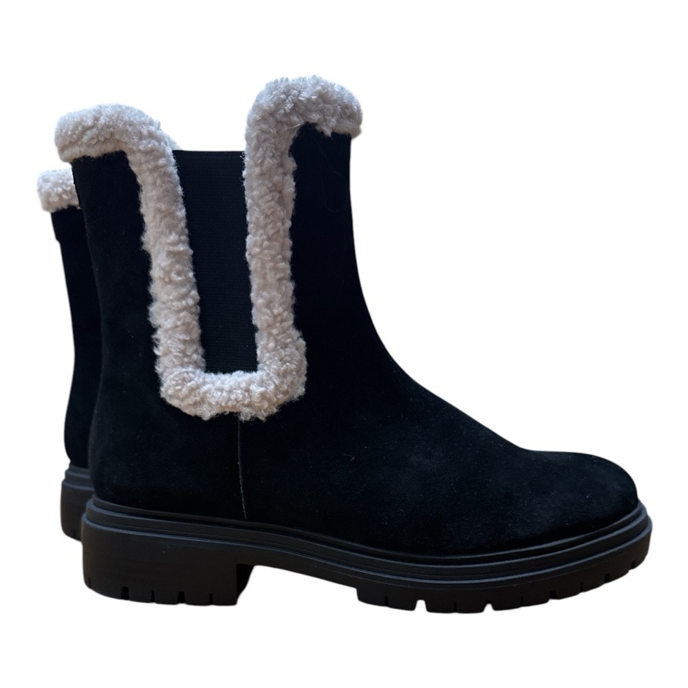 Ann Taylor Black and White Ankle Boots with Cozy Lining - Picture 3 of 6